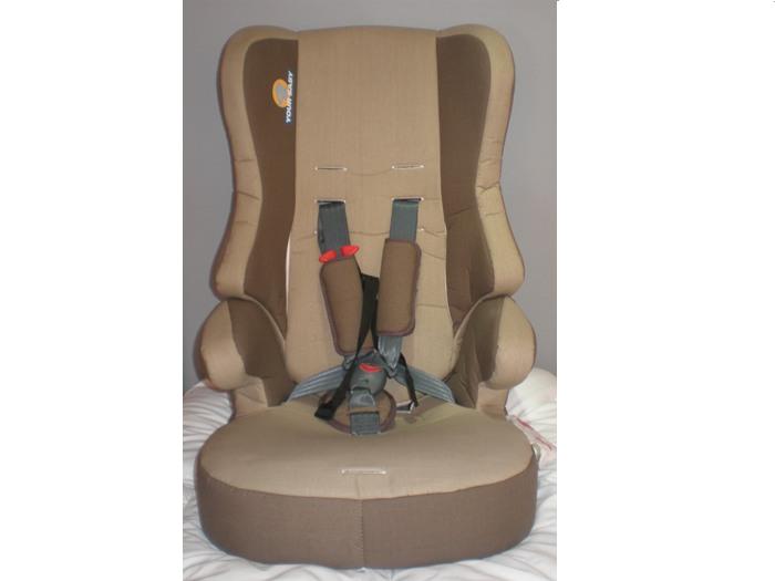 1781-F857C  Silla auto color camel  grupo 1,2 y 3